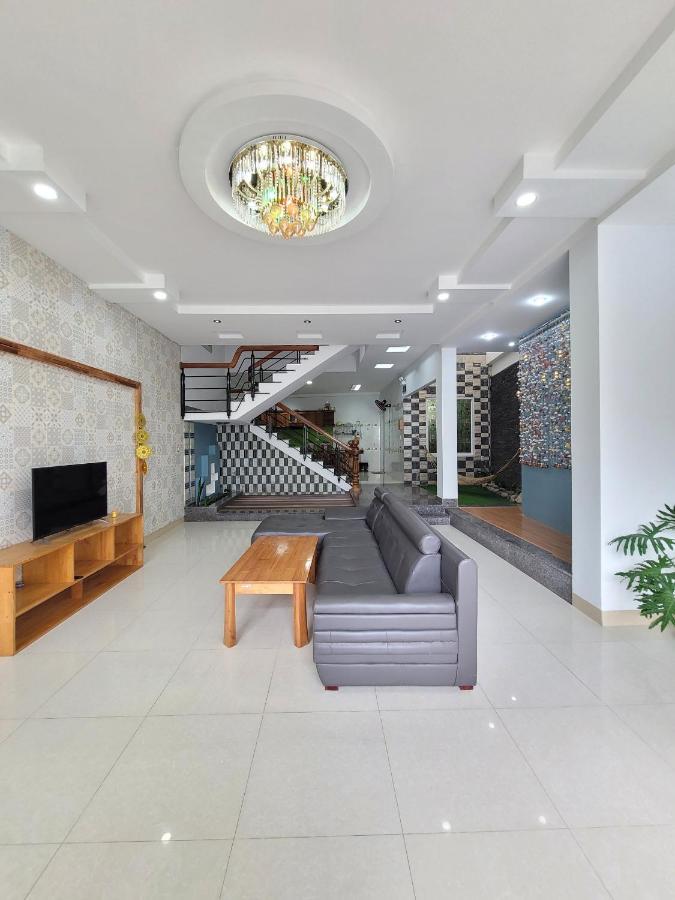 Q House- Green Villa Куинён Экстерьер фото